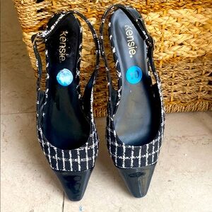 Kensie- Black and White tweed slingback